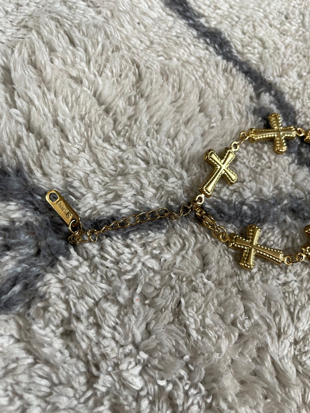 Bracelets crucifix